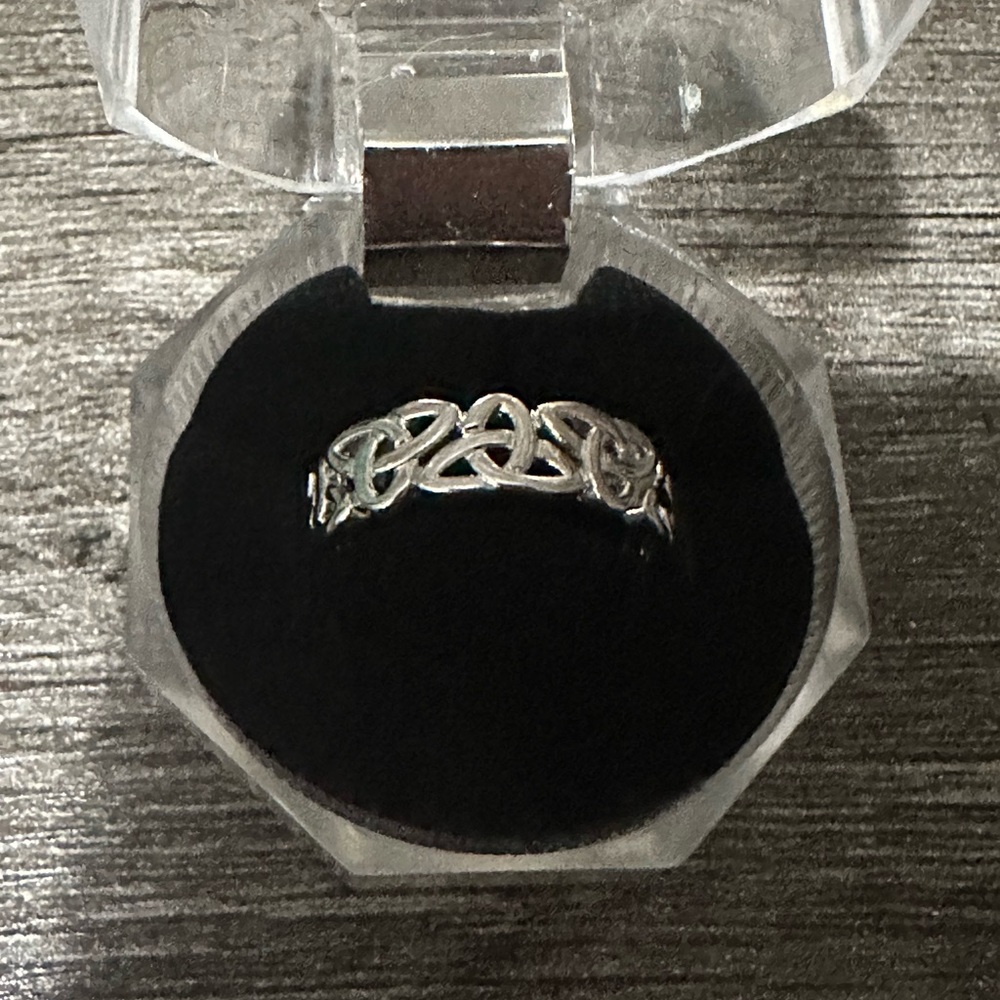 Trinity Knot Sterling Silver Ring 925 - image 1